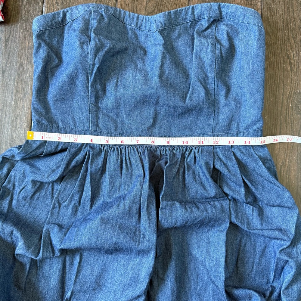 Old Navy Strapless A-Line Denim Dress with Sweetheart Neckline - Picture 8 of 10